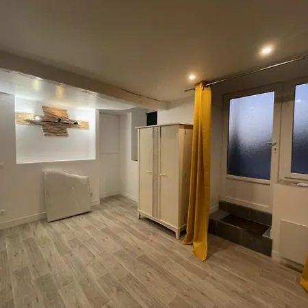 Kiara Hebergements Σπίτι διακοπών Cusset